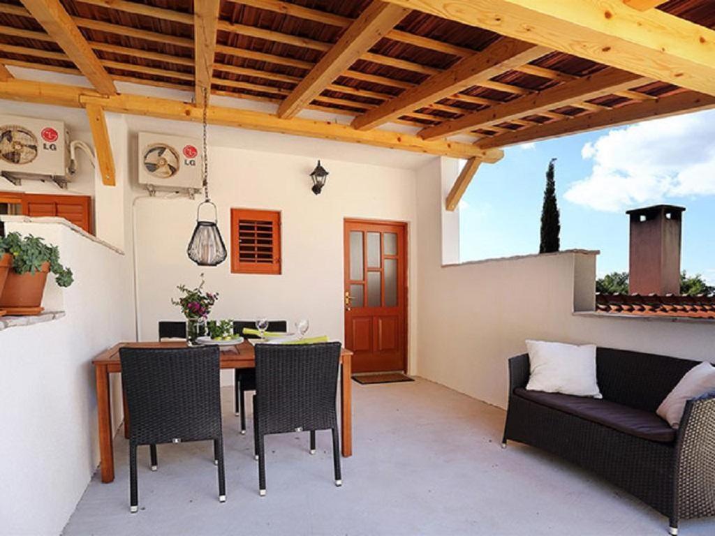 Apartmani Nila Sveta Nedelja  Habitación foto
