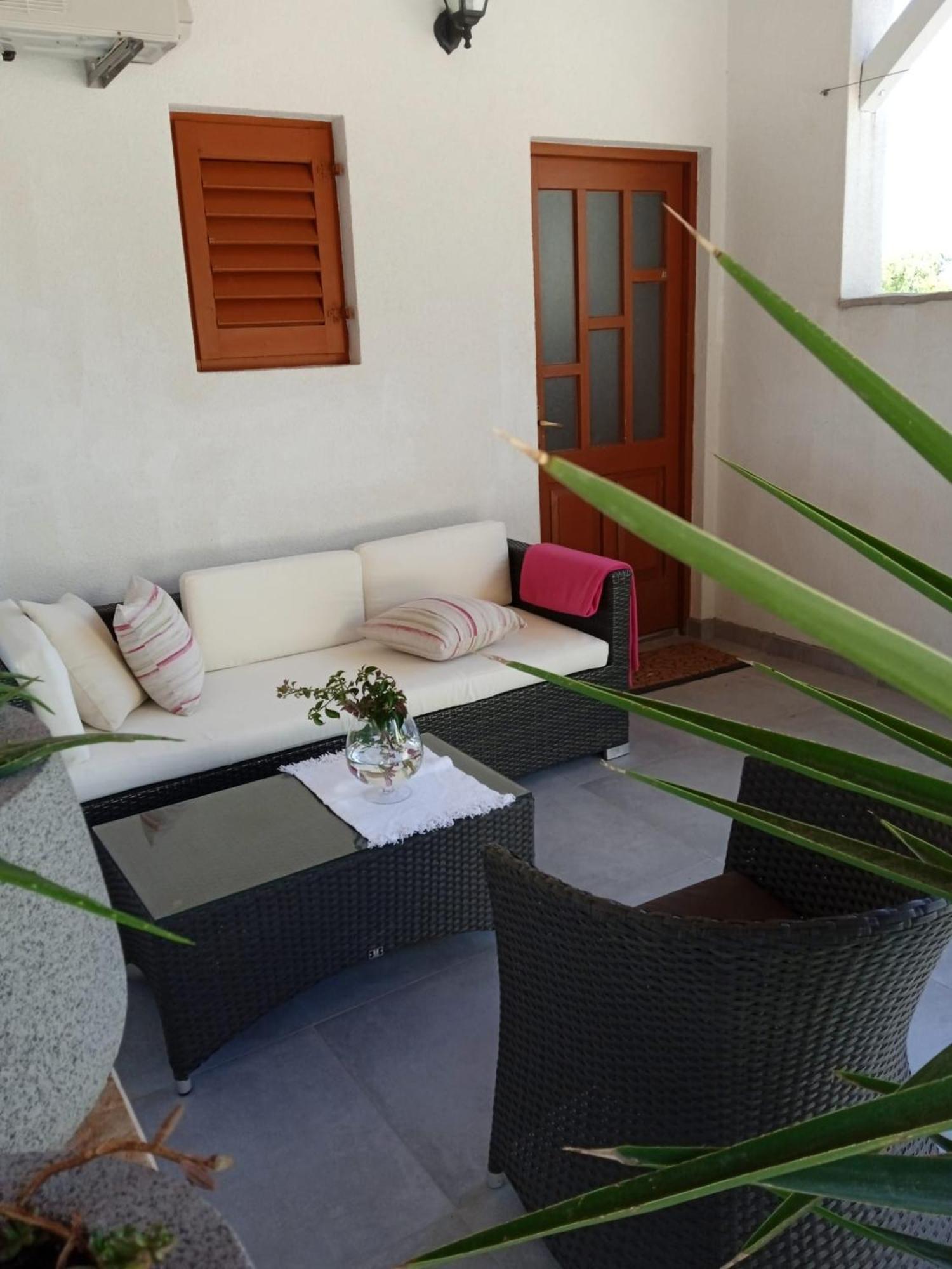 Apartmani Nila Sveta Nedelja  Habitación foto